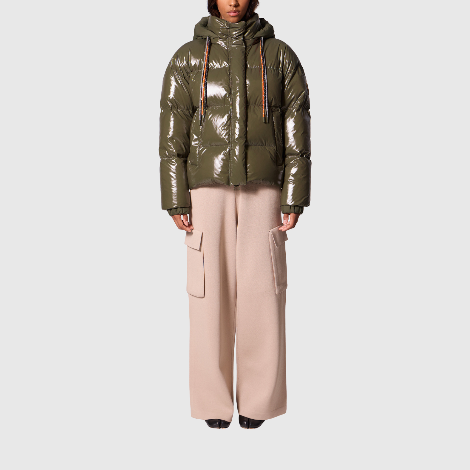 Doudoune Courte en Nylon Lili Bright + Casquette offerte