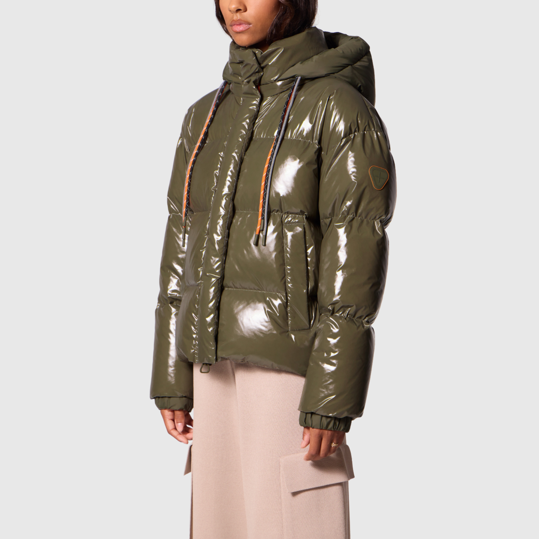 Doudoune Courte en Nylon Lili Bright + Casquette offerte